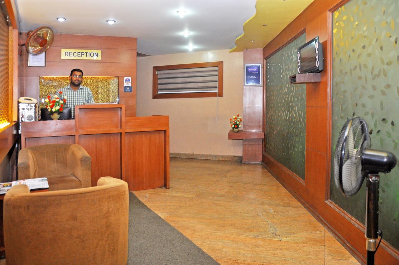 Royal Avenue Hotel Bangalore Exterior photo